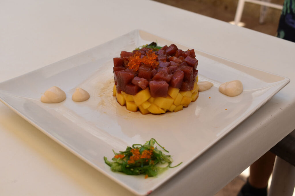 tartar de atún rojo de almadraba en Terraza Medina